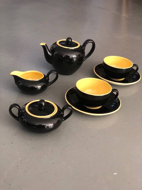 Villeroy and Boch tea set