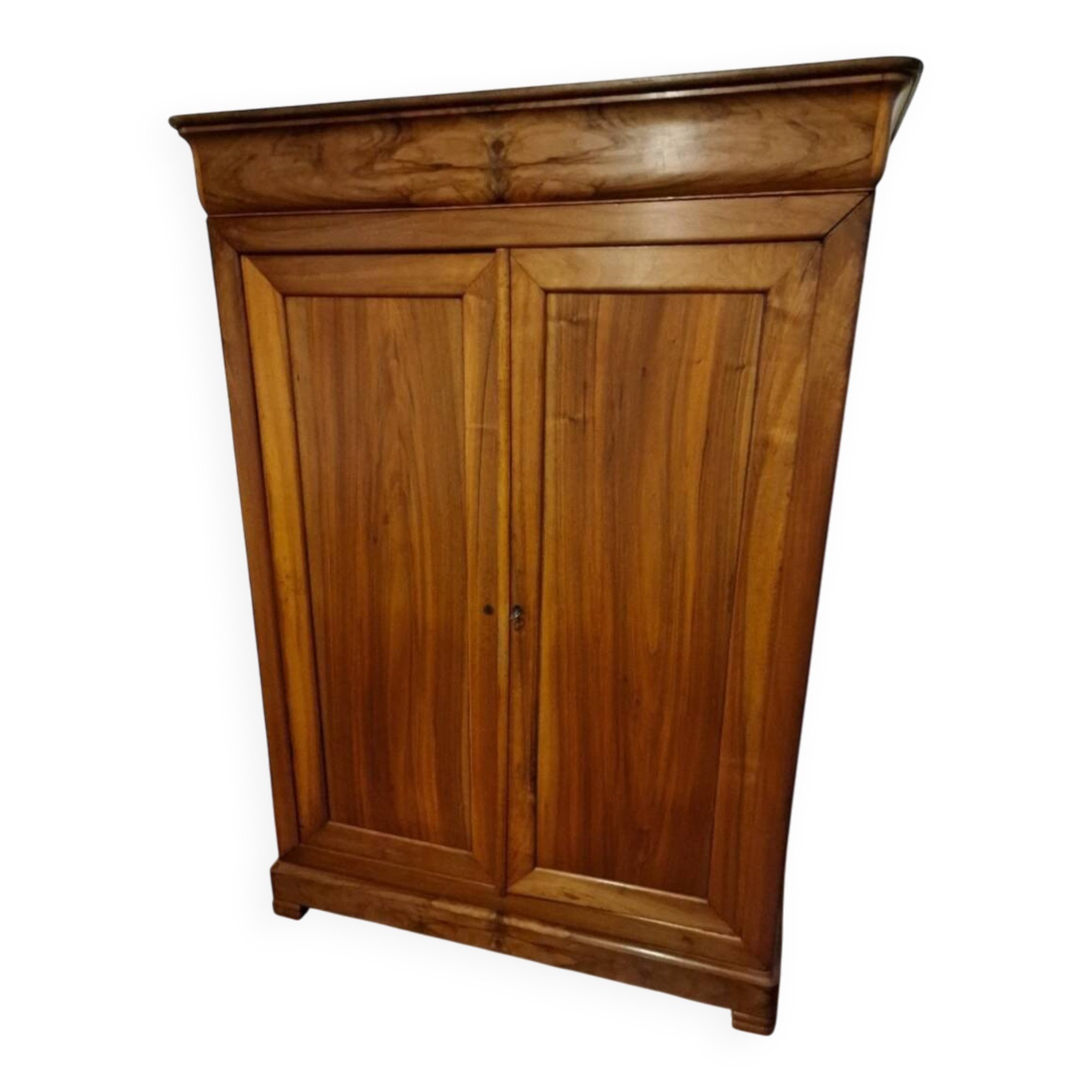 Louis Philippe wardrobe fully dismantlable