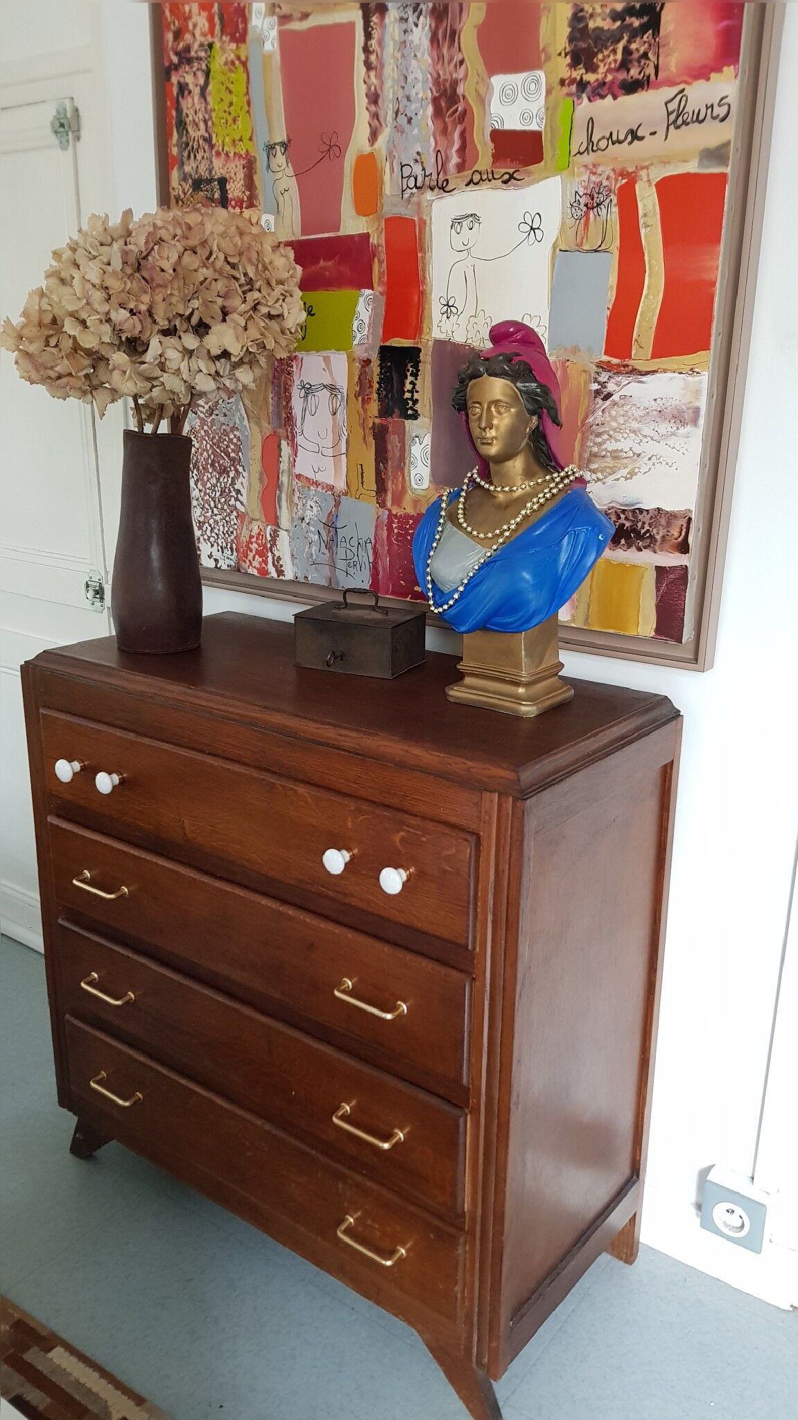 Dresser 1950