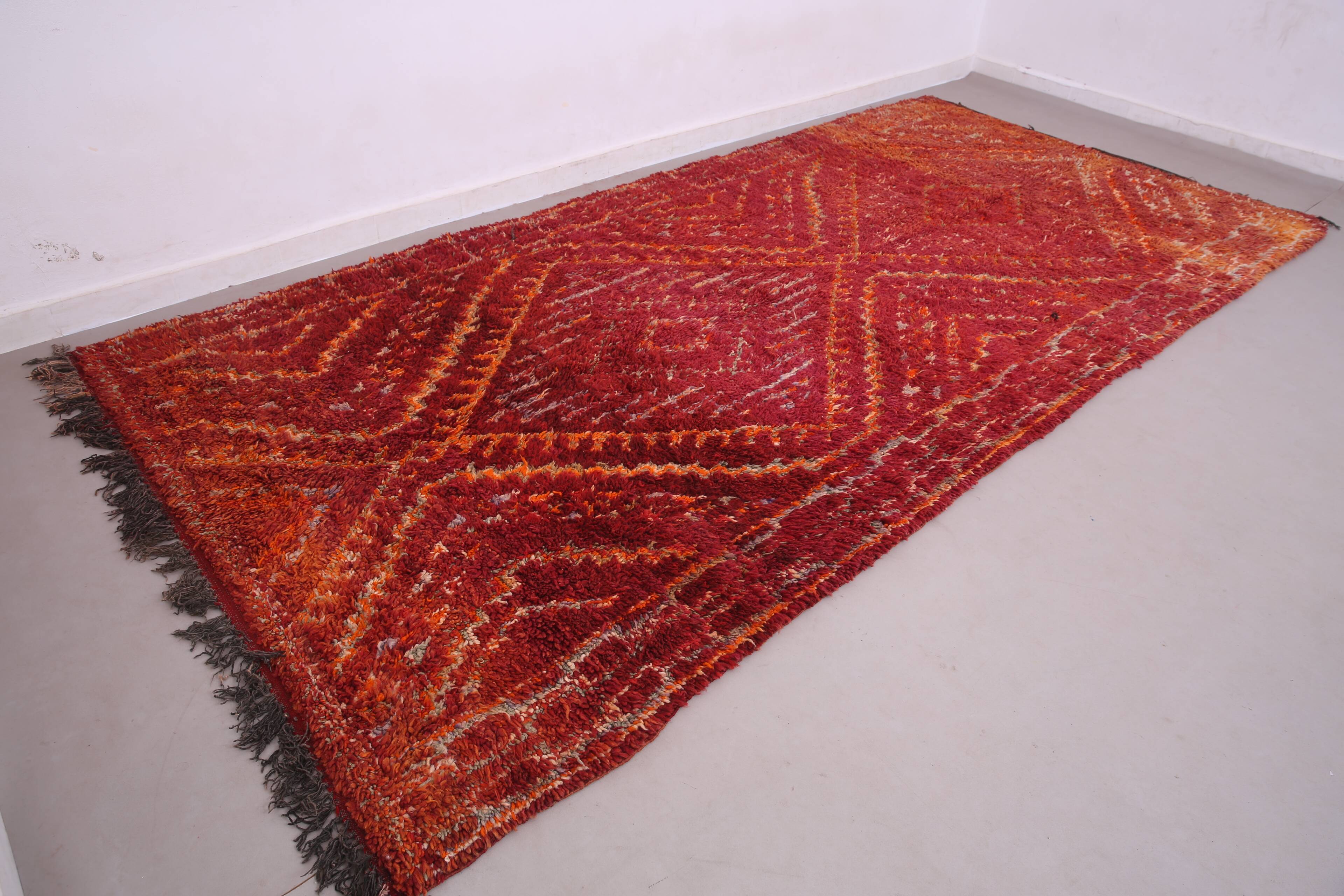 Red Vintage Moroccan Rug 193 x 400 cm - Berber Wool Rug - Handmade Rug Boho