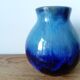 petit vase boule en céramique bleu turquoise