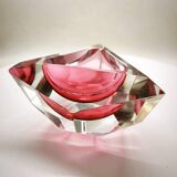 1960s Pink Multifaceted Triangular Ashtray or Catch-all in Murano Glas