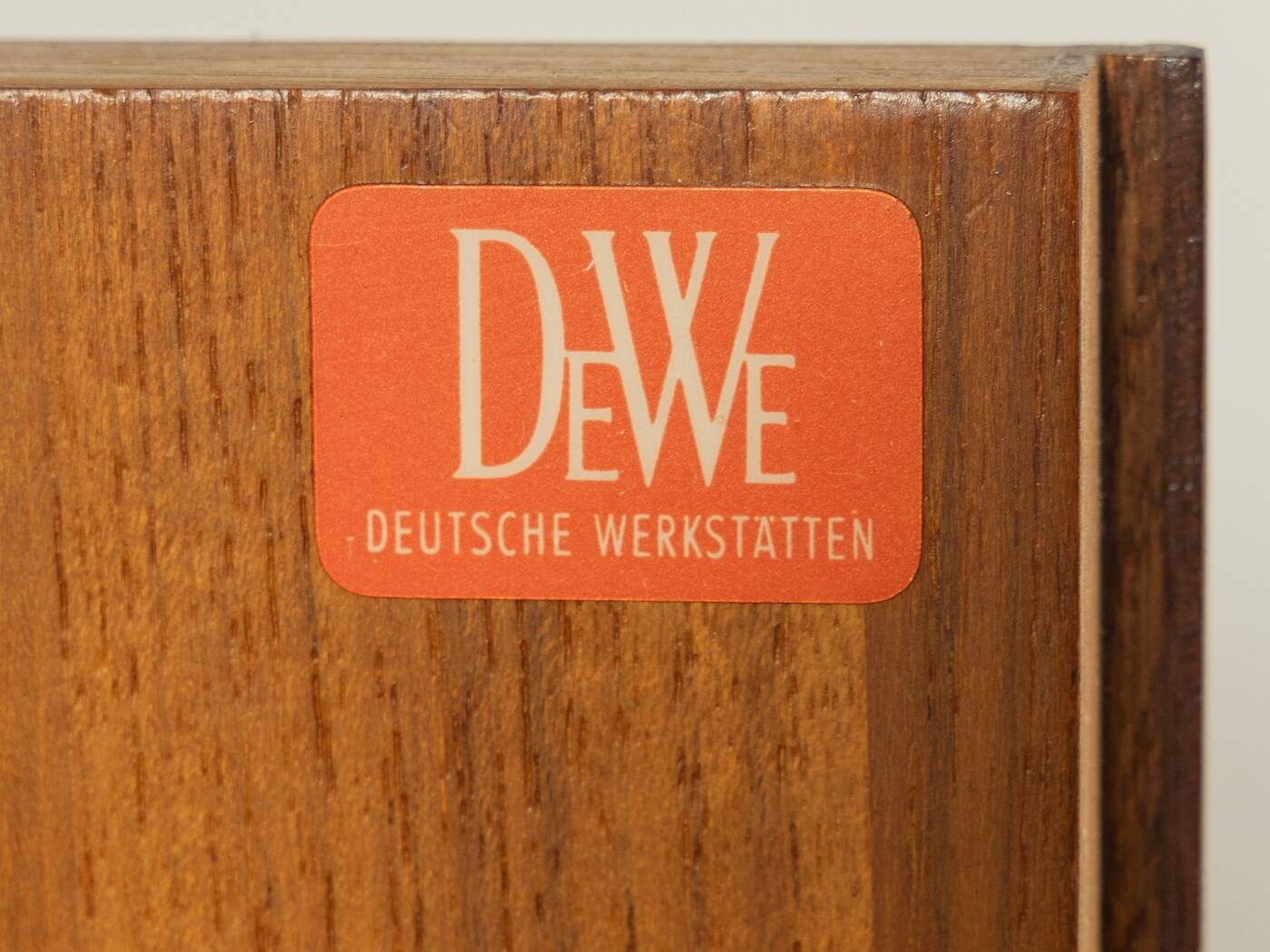 1960s Cabinet, DeWe