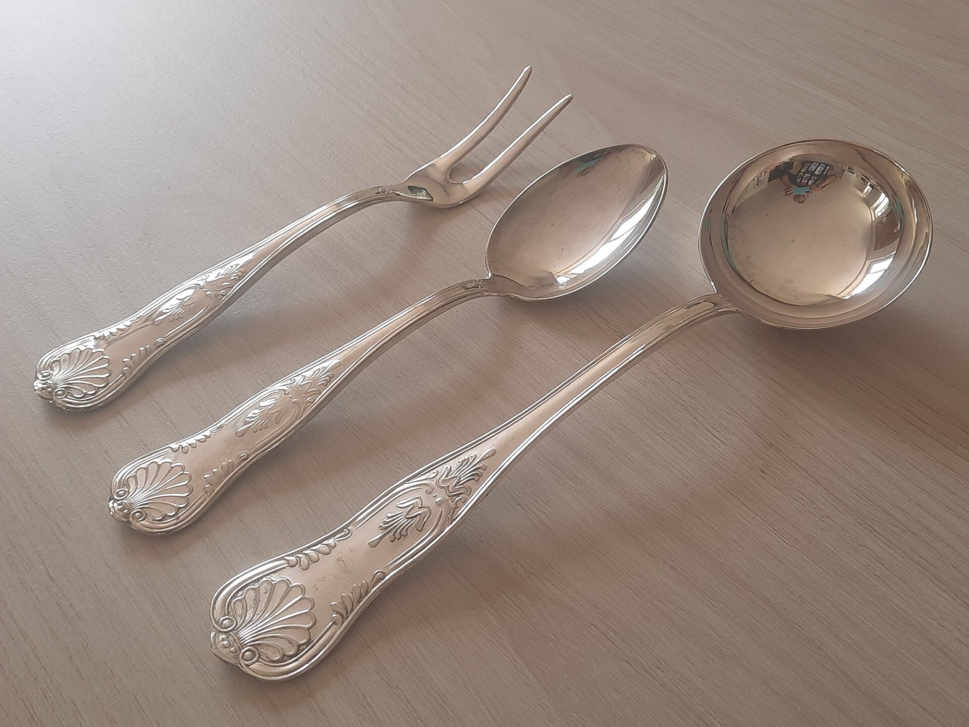 Silver metal service cutlery
