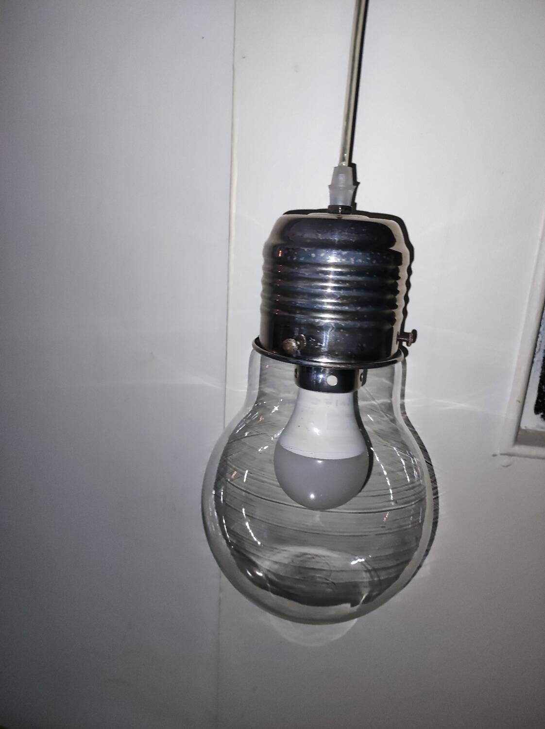 Bulb pendant