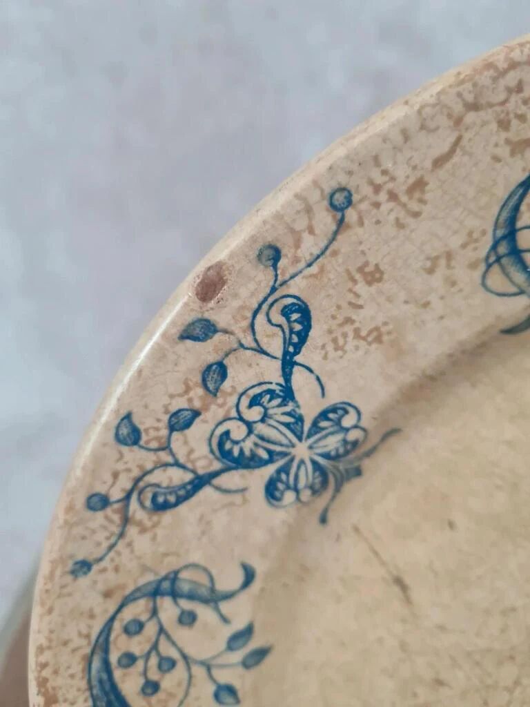Antique plate model "Joconde", Victorian blue decoration