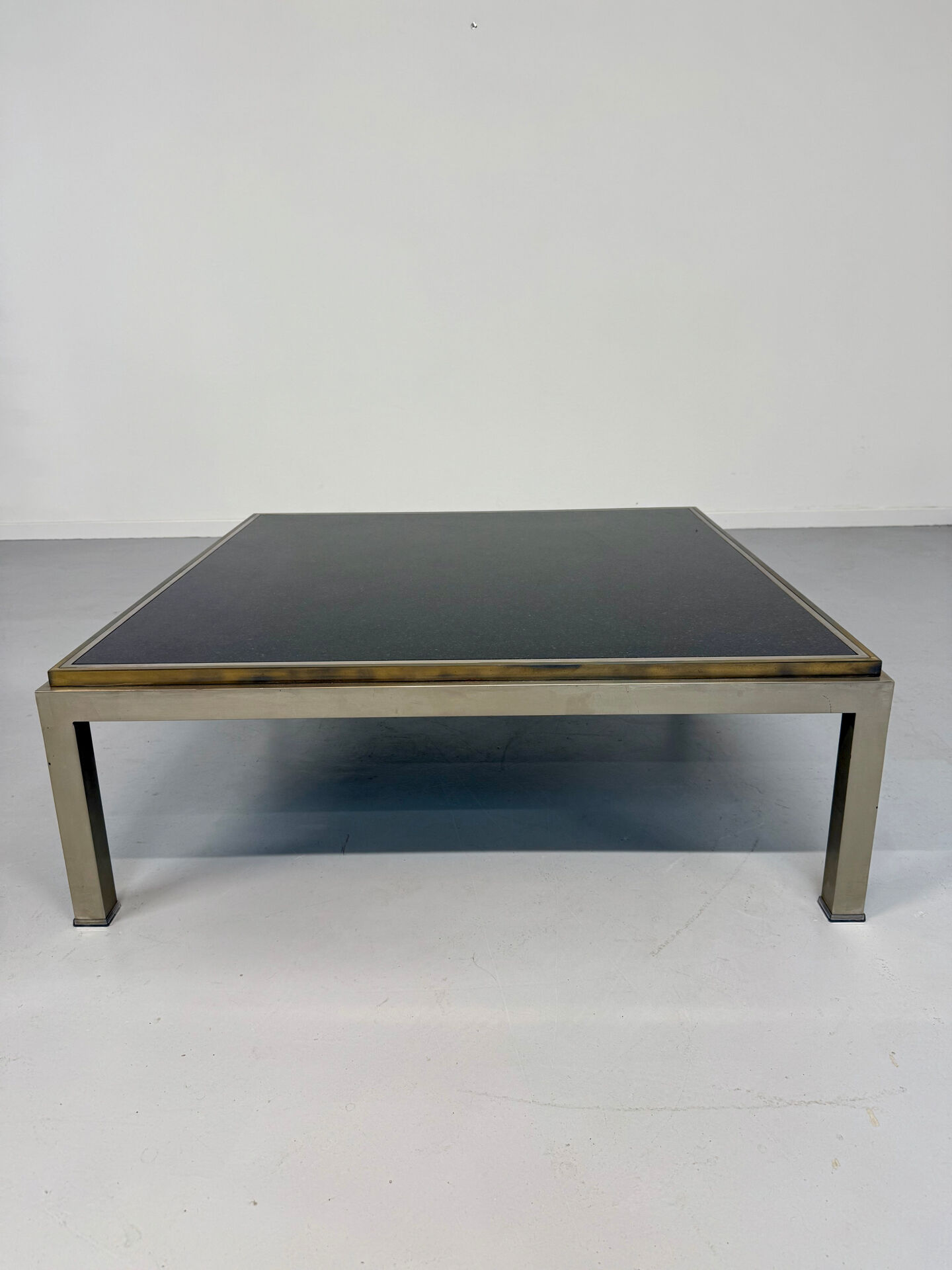 Large Flaminia coffee table designed by Willy Rizzo from the 1970s, metal and stone.