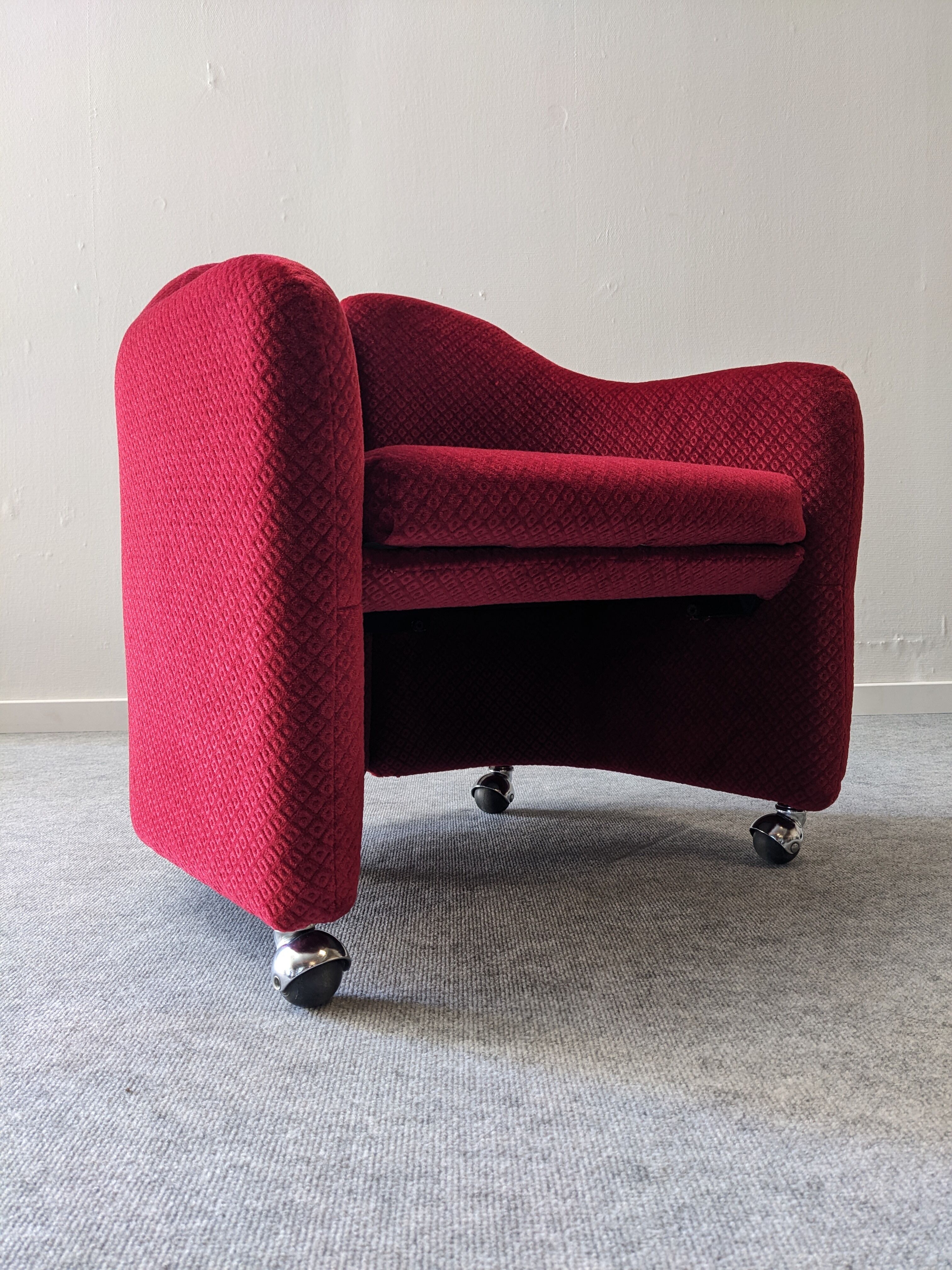 Italian armchair from the 60s/70s by Eugenio Gerli for Tecno
