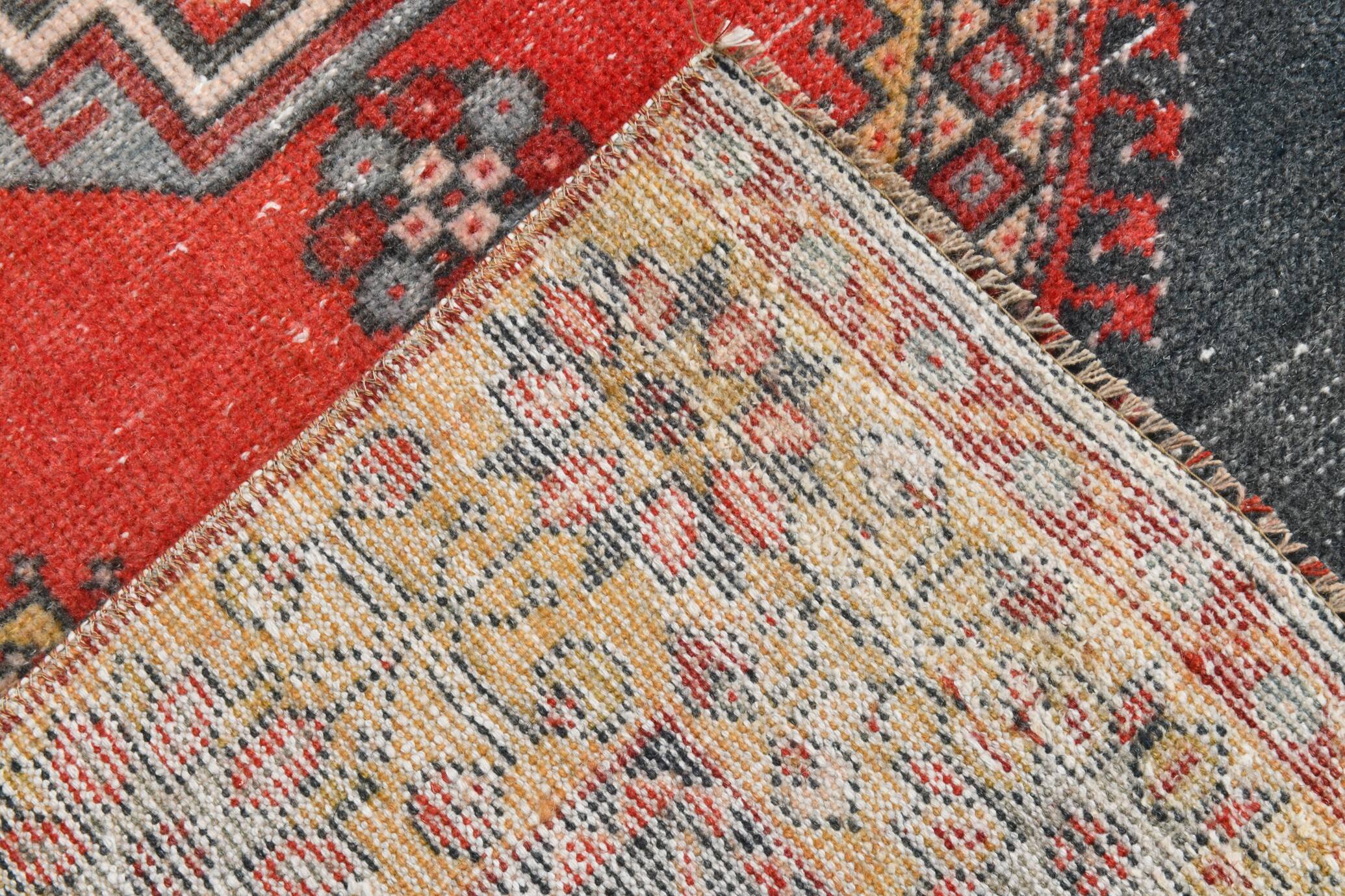 3x6 Red Navy Blue Oriental Vintage Rug, 106x201Cm