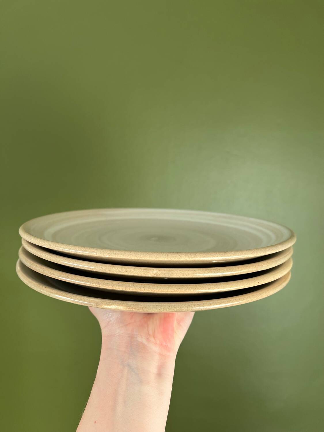 Niderville stoneware plate