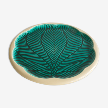 Green and off-white ceramic dish