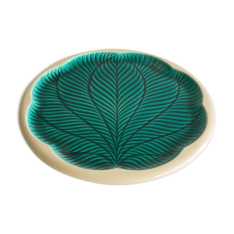 Green and off-white ceramic dish