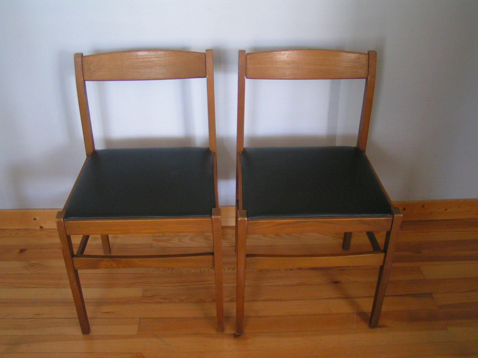 Set of 4 chairs