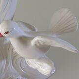 Vintage Italian ceramic table lamp with doves.