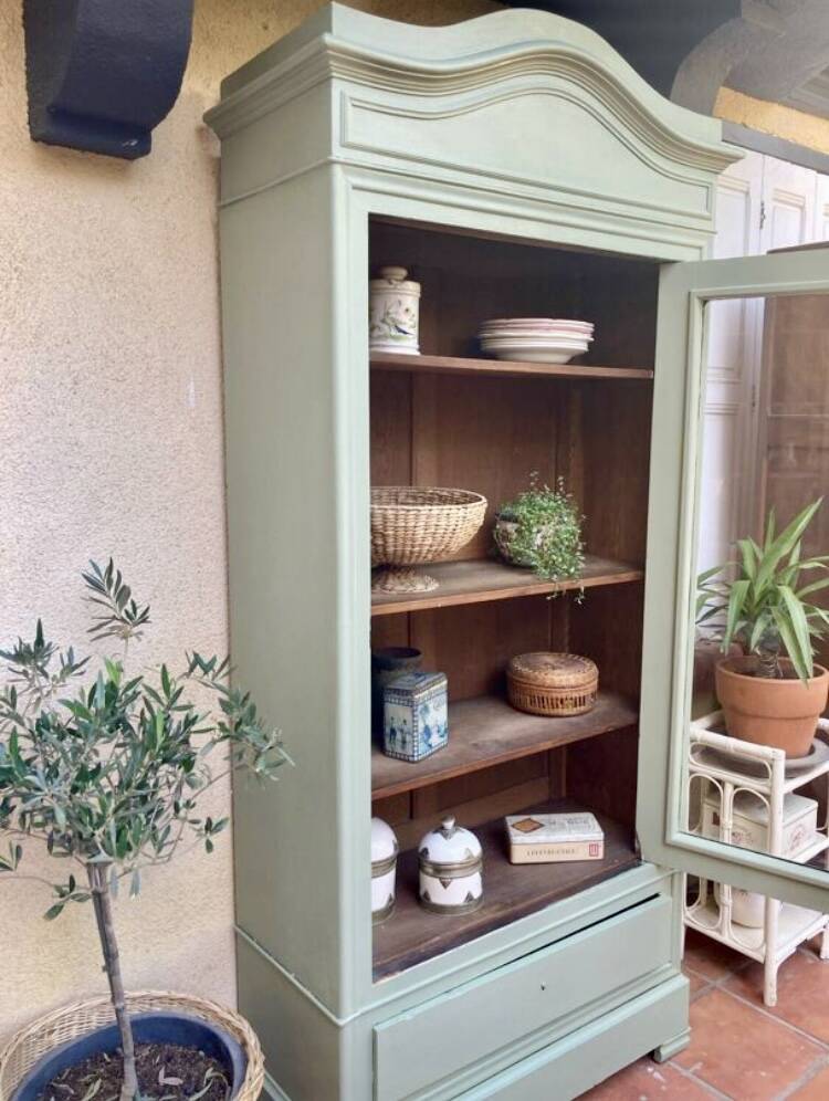 Armoire Bonnetiere vitrine