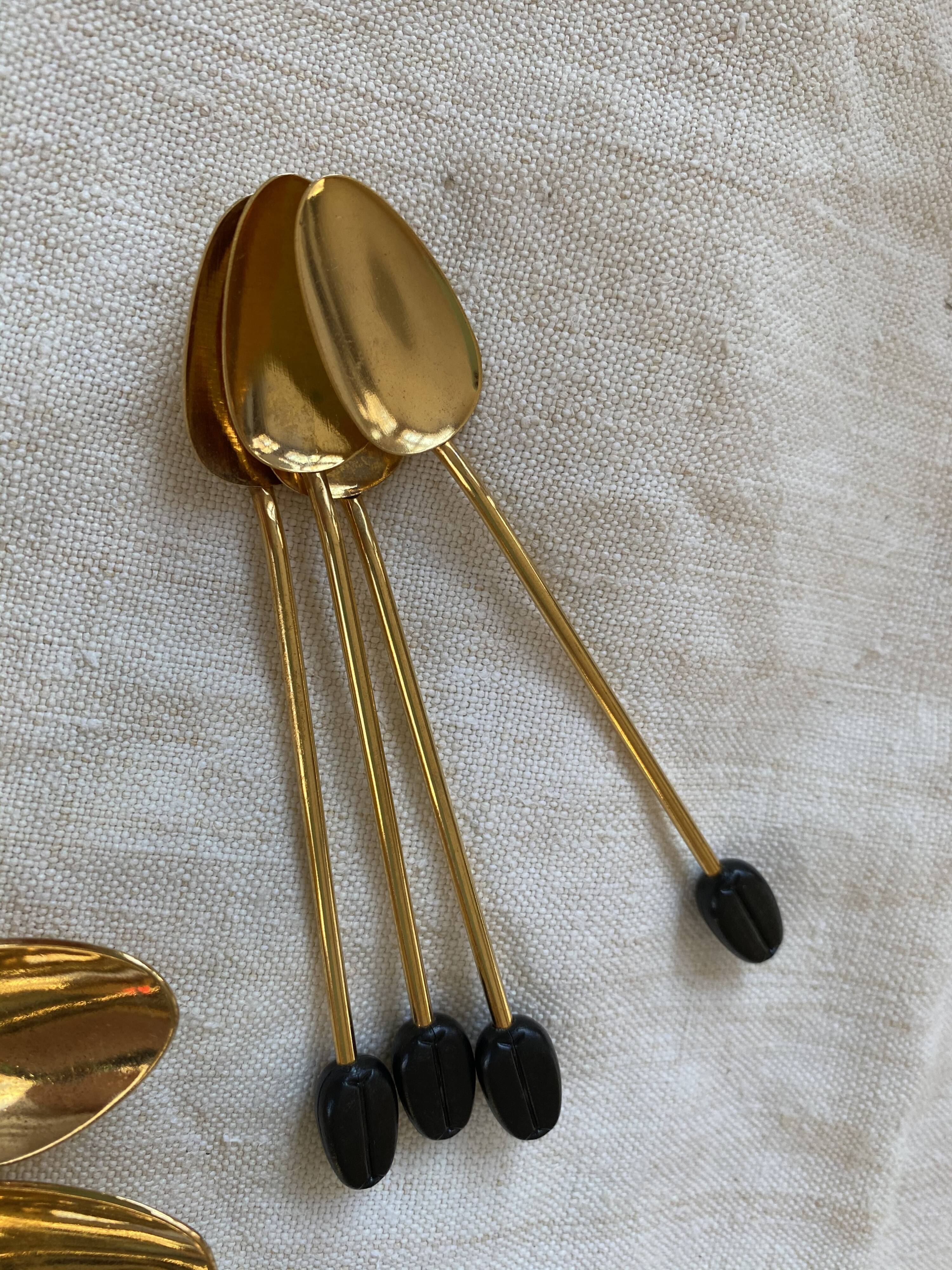 Lot of teaspoons