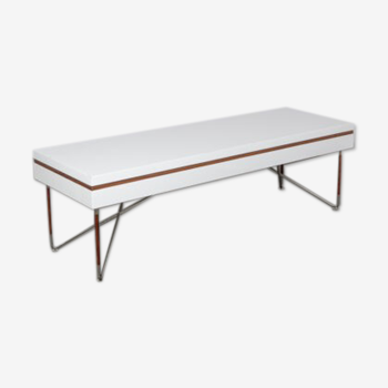 Low white presentation table or bench