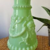 Vase en opaline de foire verte