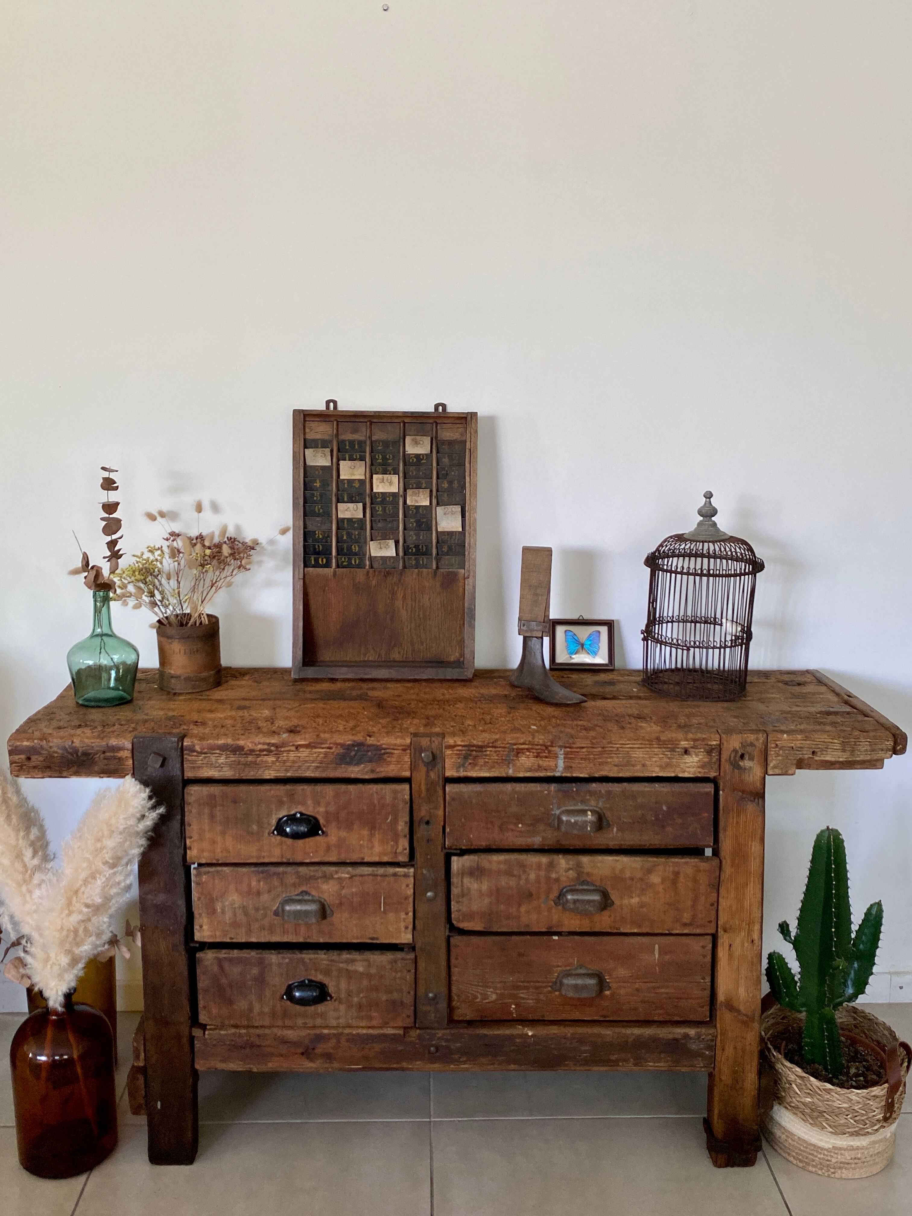 Old wooden workbench