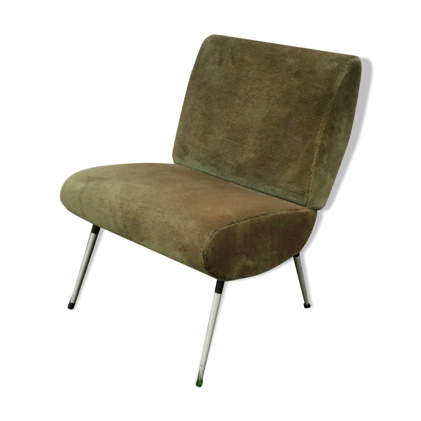 Pelfran low chair kiss model