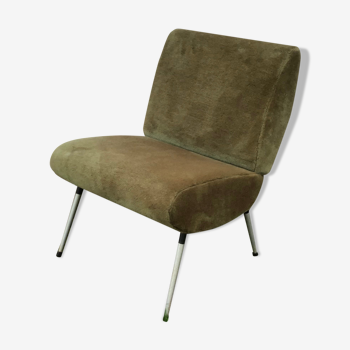 Pelfran low chair kiss model