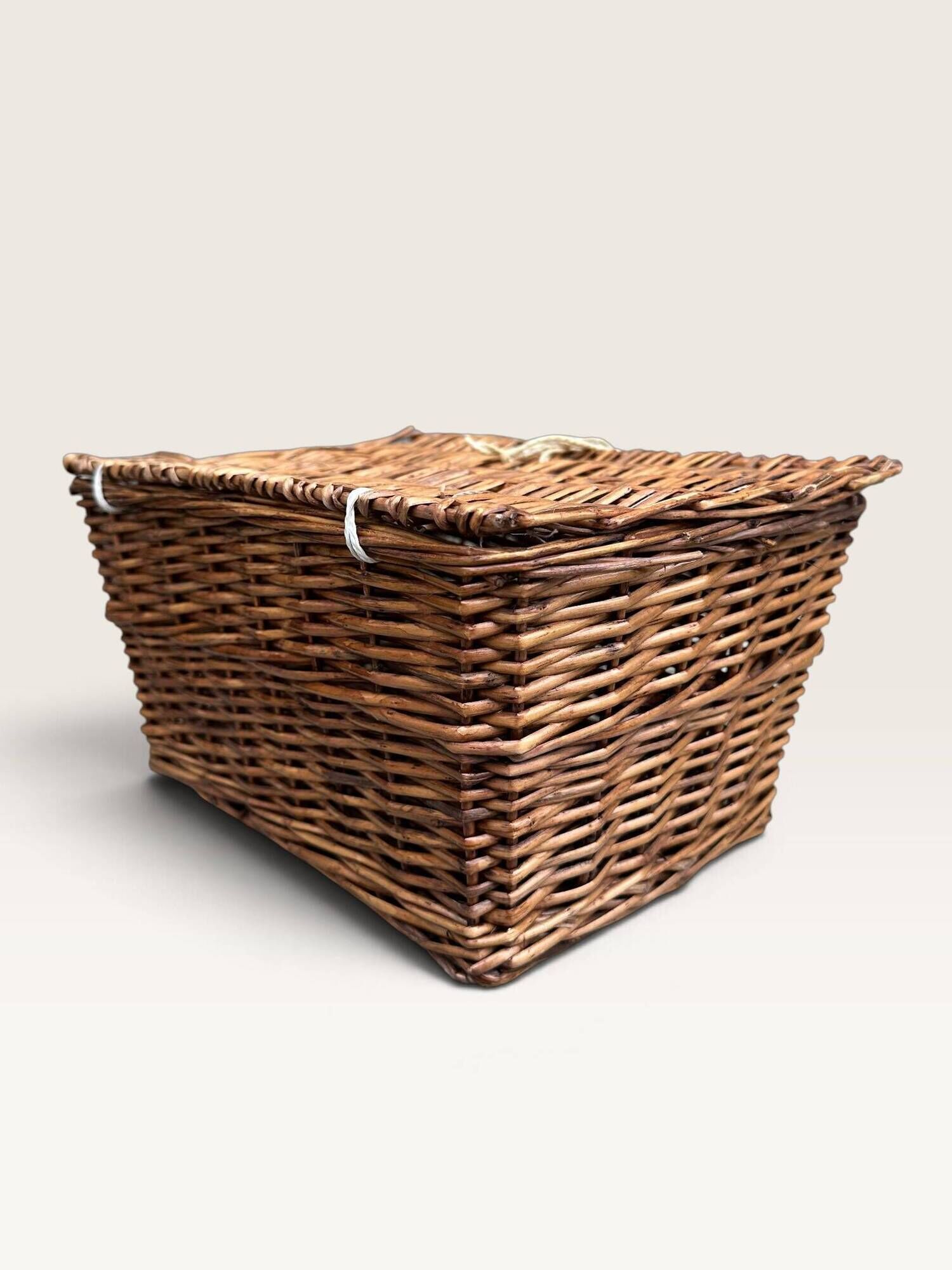 Panier à couvercle en osier