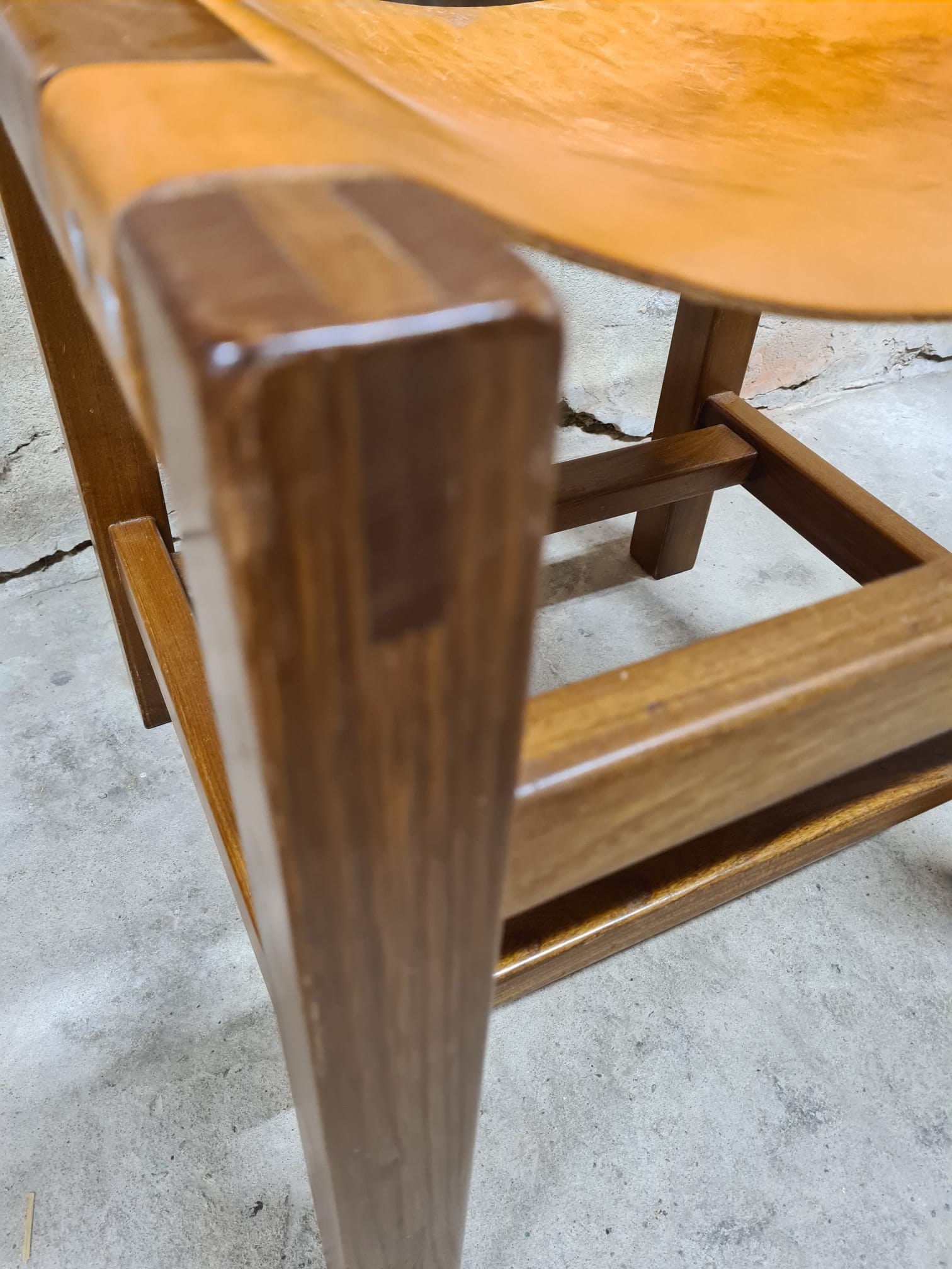 Set of 4 Maison Regain leather chairs