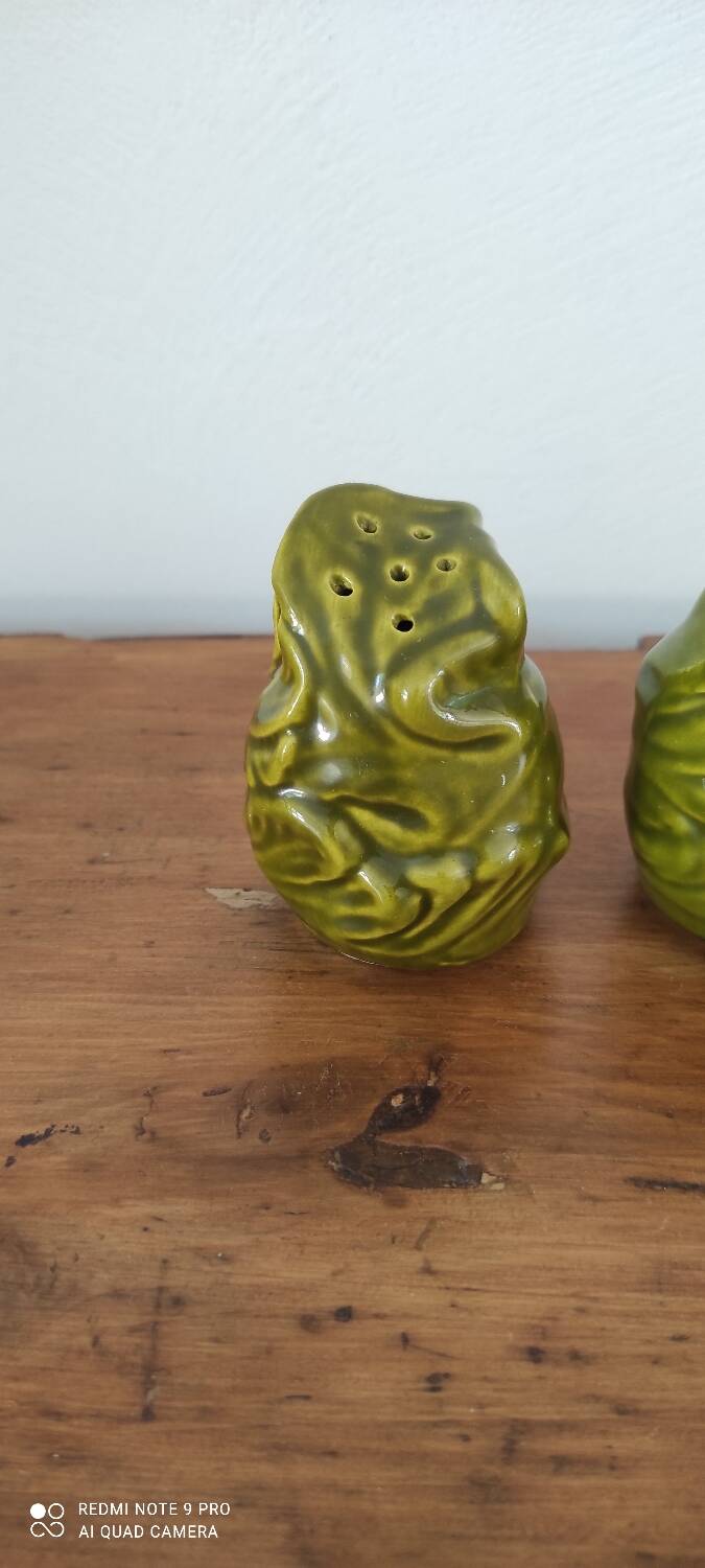 Cabbage salt and pepper shakers