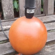 Bedside lamp foot ball blond wood, vintage plastic lampshade
