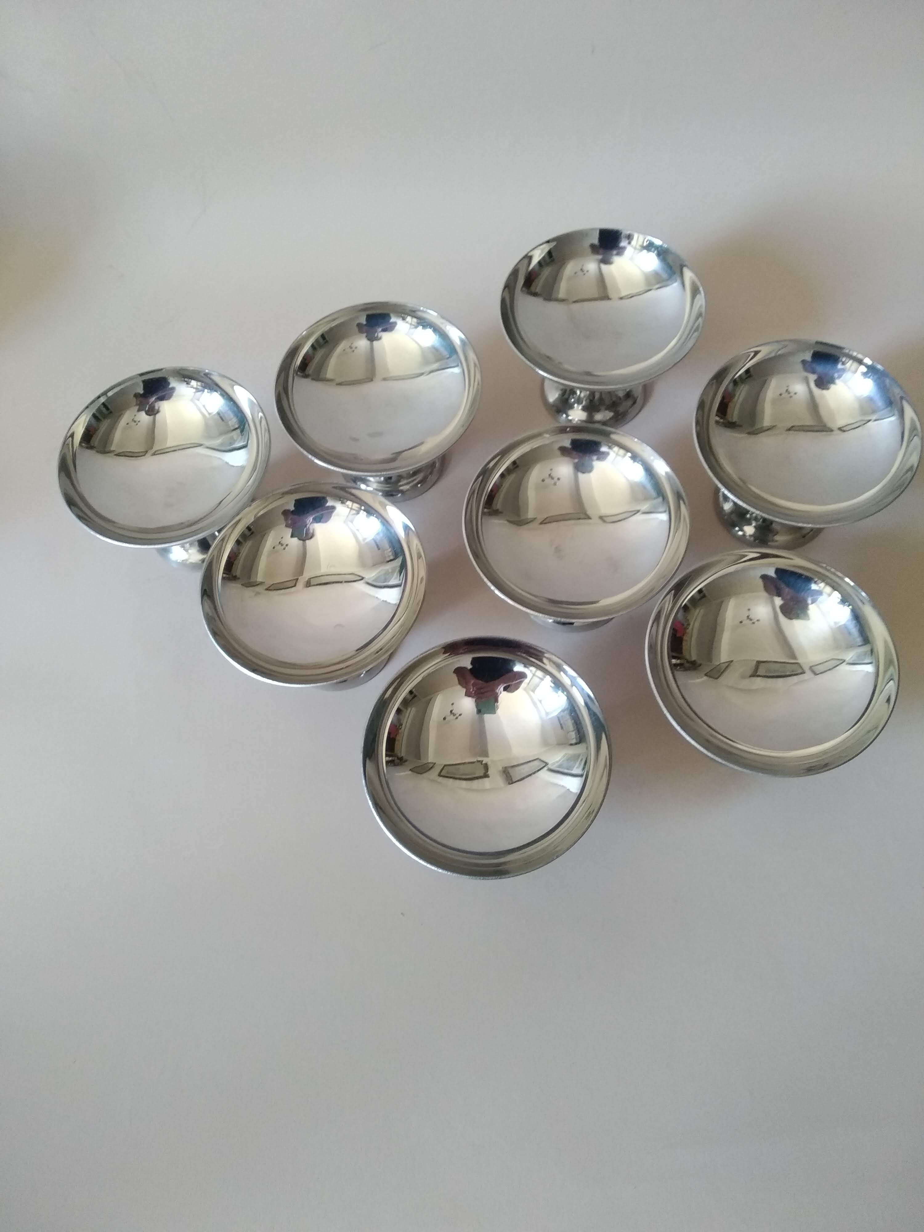8 coupelles sur pied en inox Guy Degrenne