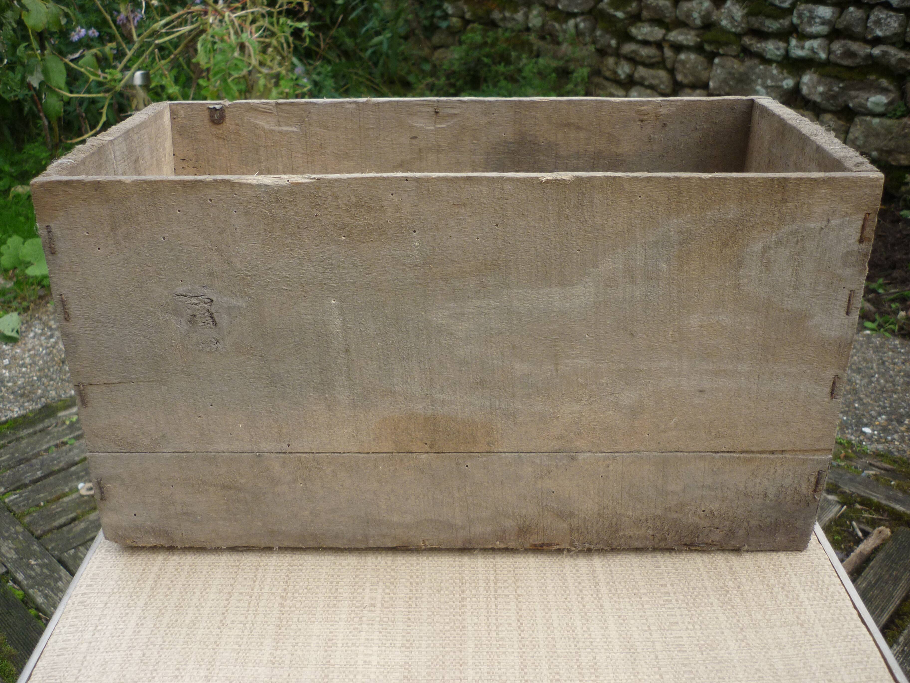 Old crate has plums wood