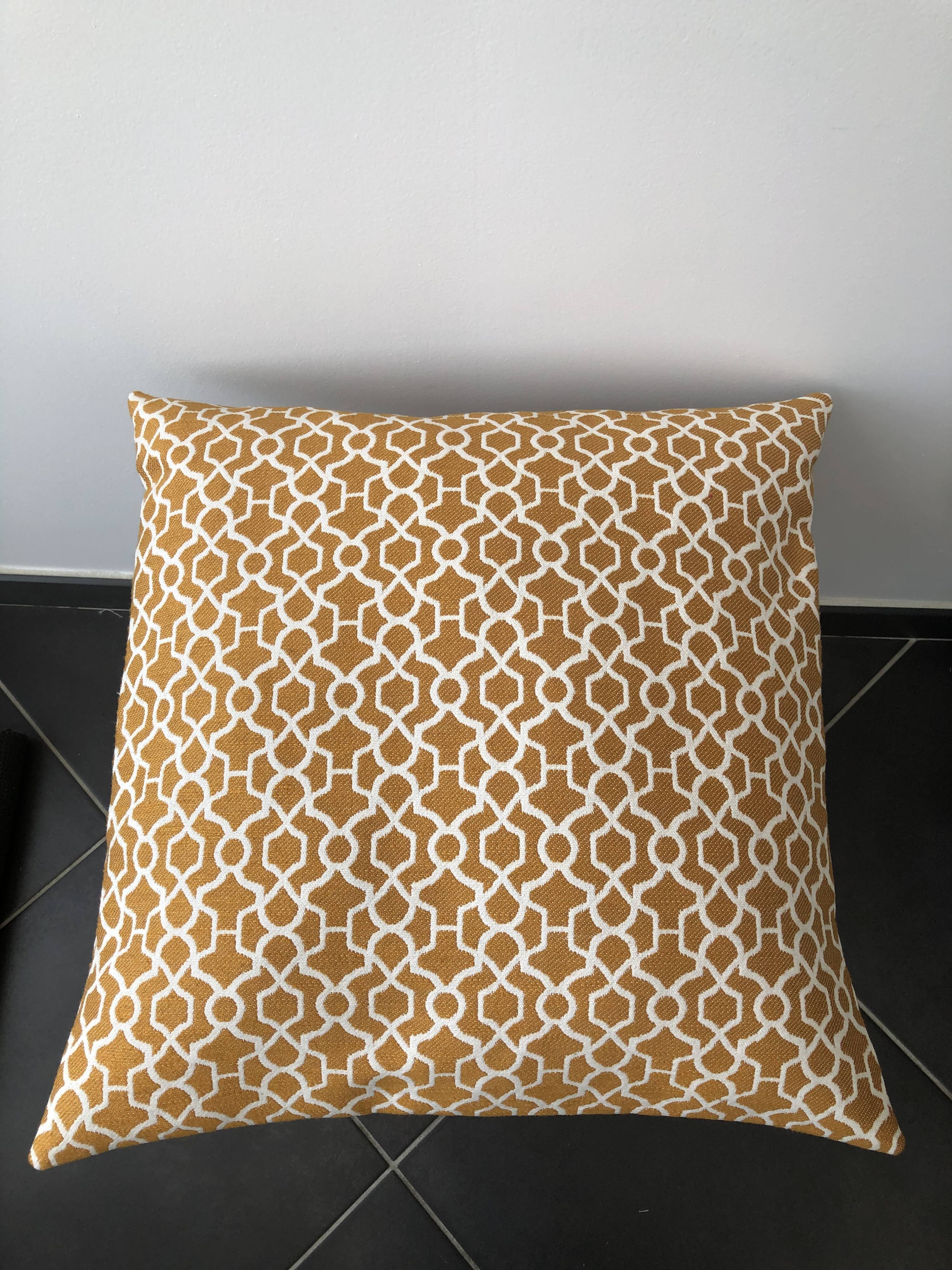 Ochre cushion