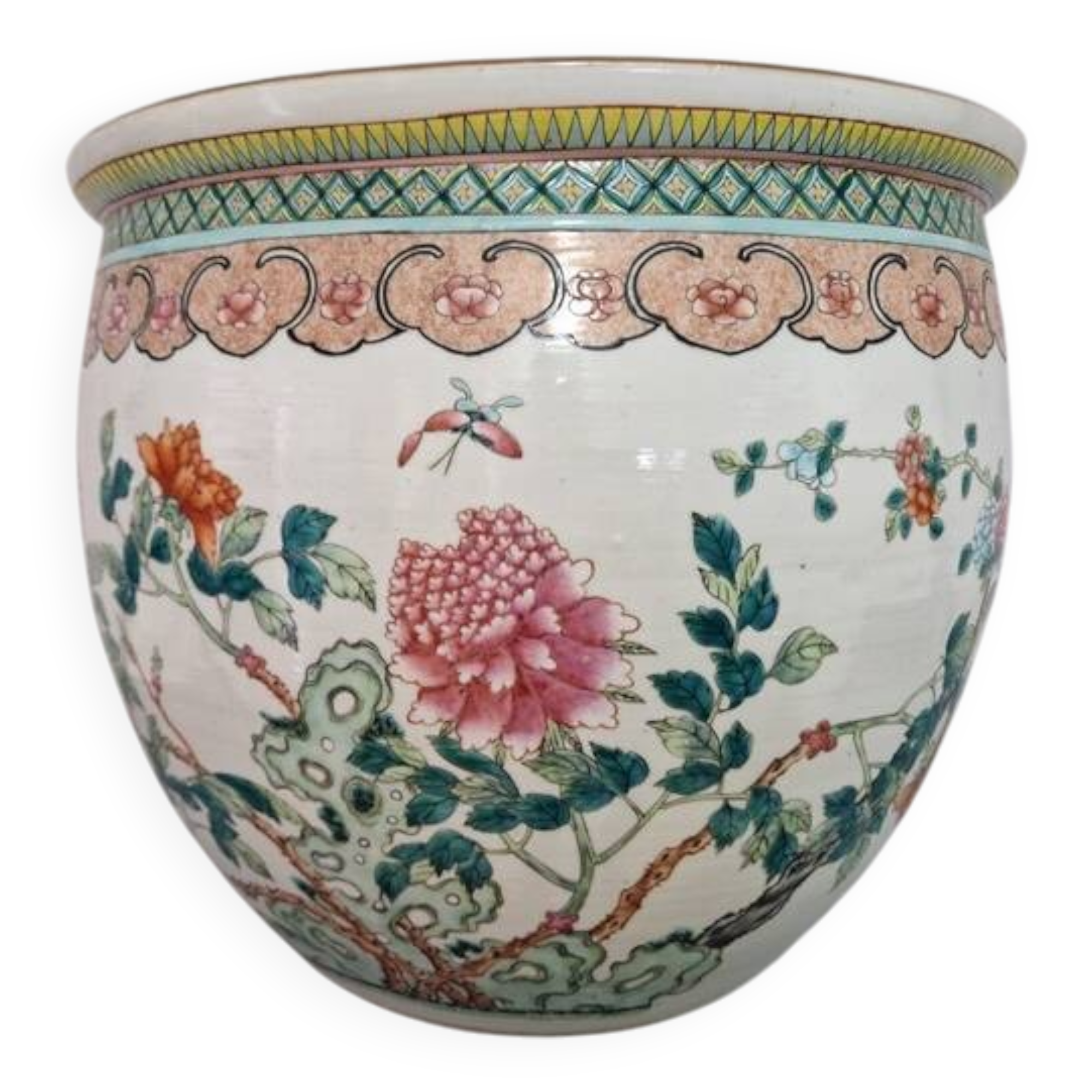 China - Circular fishbowl in Famille Rose enamel