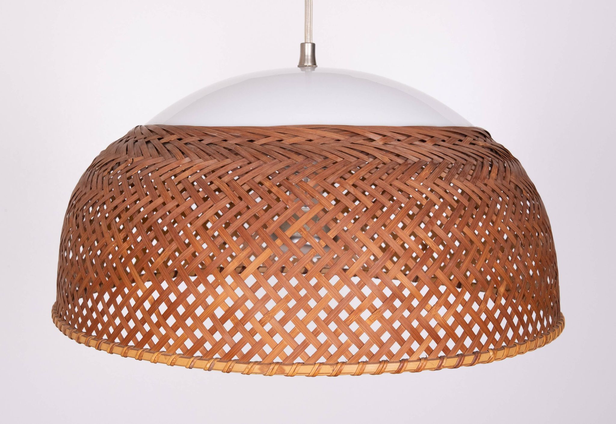 Lampe suspendue en osier du Japon des années 1970