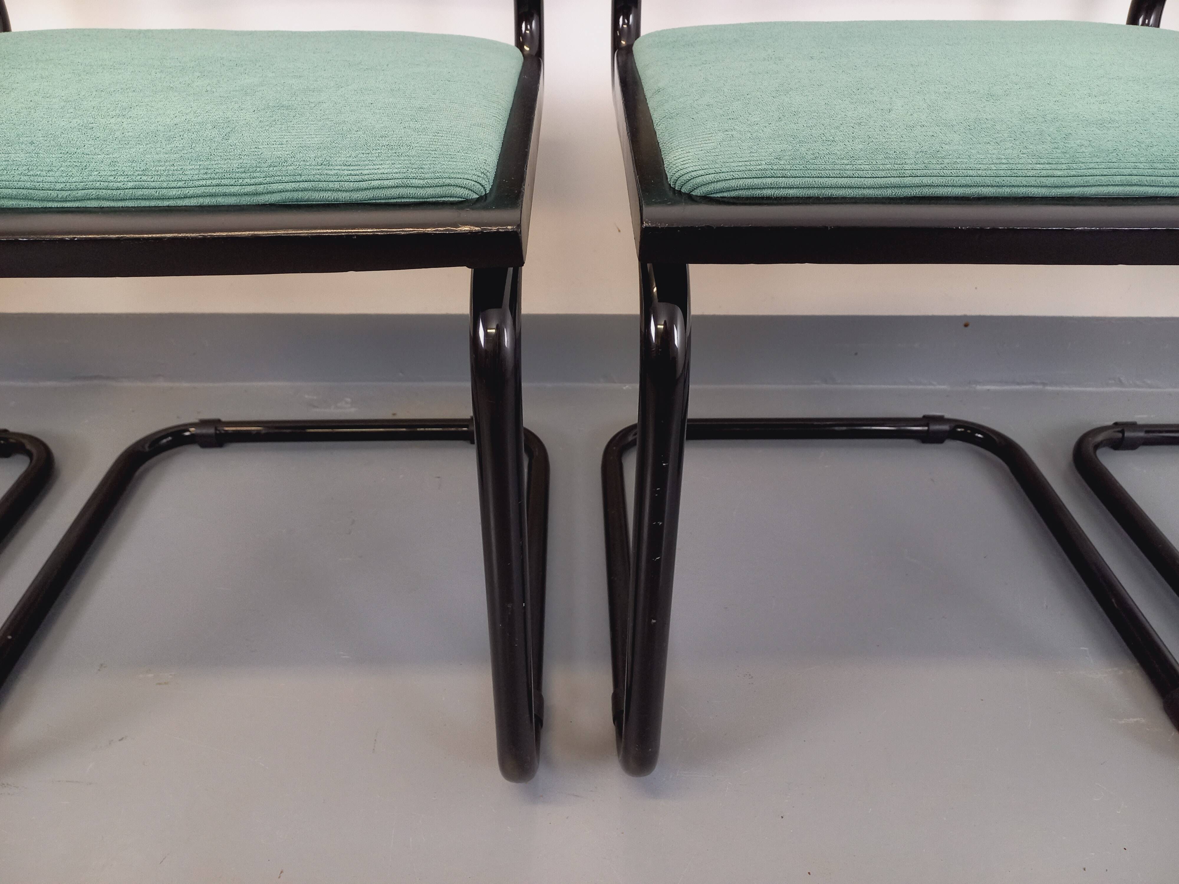 Set of 4 vintage Marcel Breuer Cesca B32 Bauhaus style chairs in black metal, black wood and v fabric