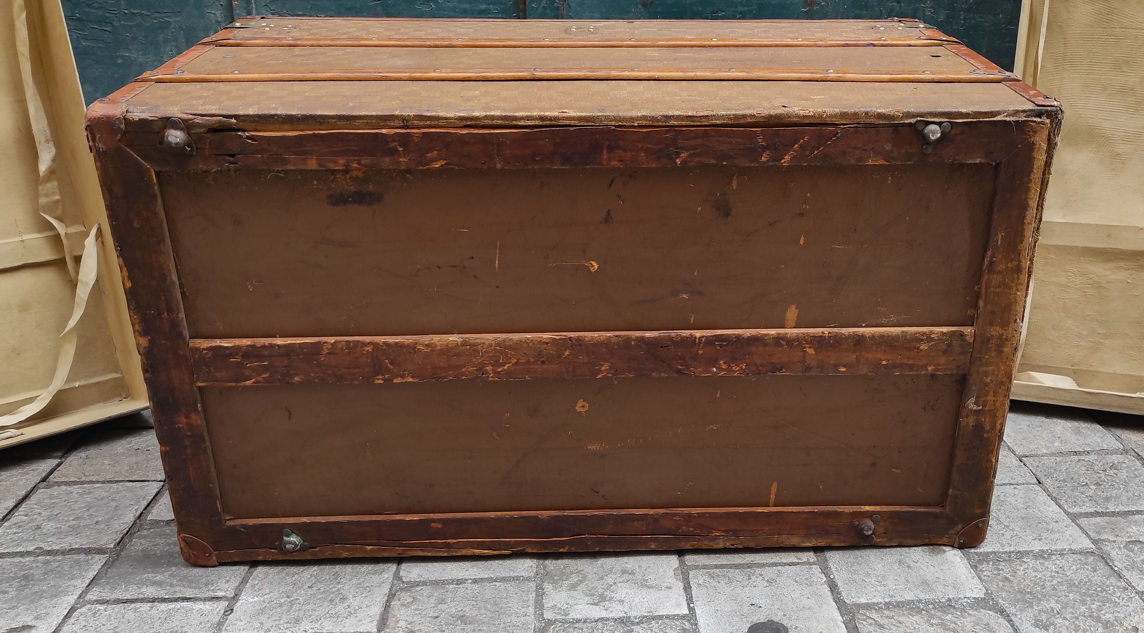 Checkerboard canvas travel trunk