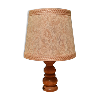 Table lamp, turned wooden foot and pink floral fabric lampshade