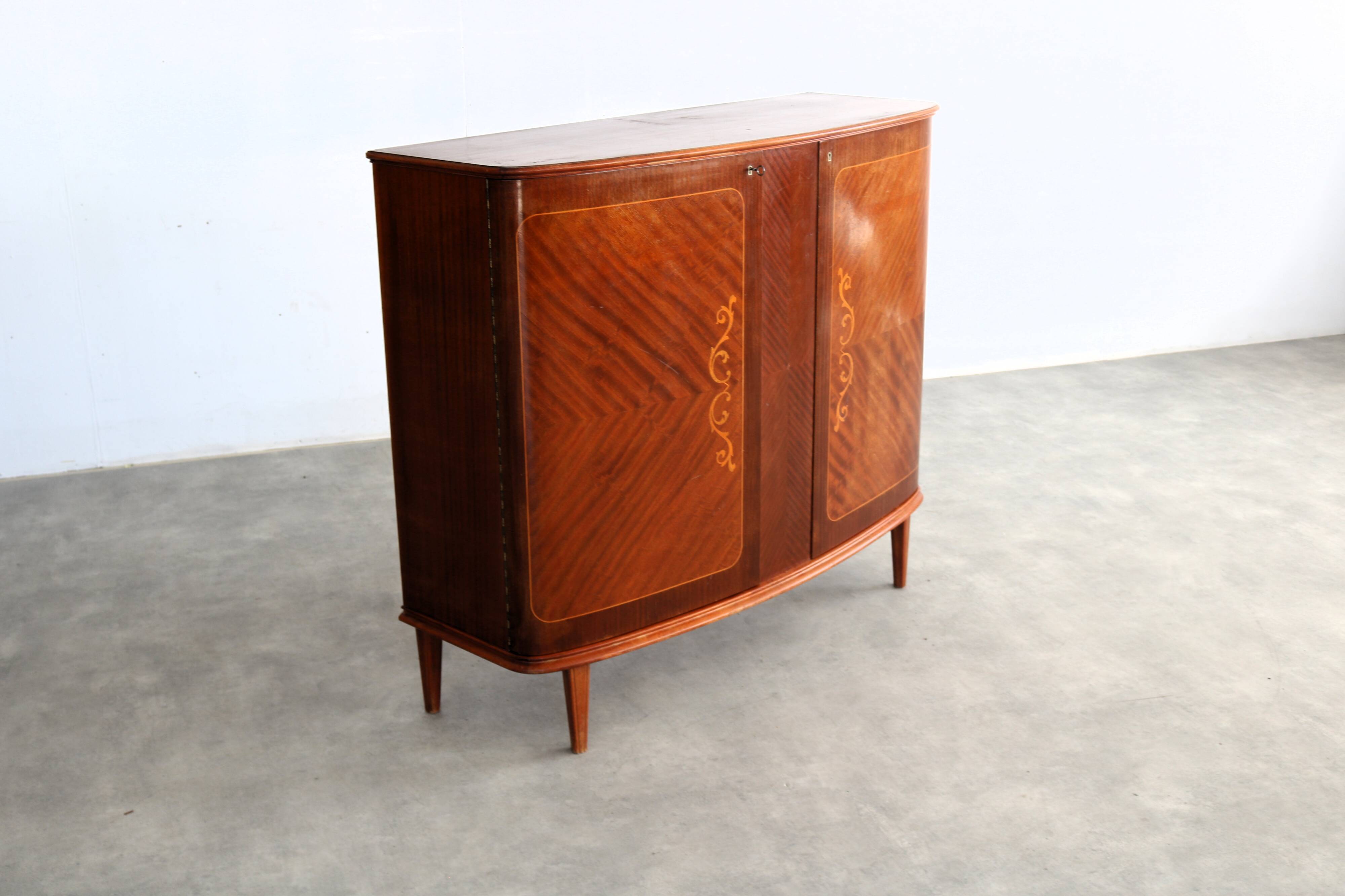 armoire murale vintage | garde-robe | Bjästa | suédois