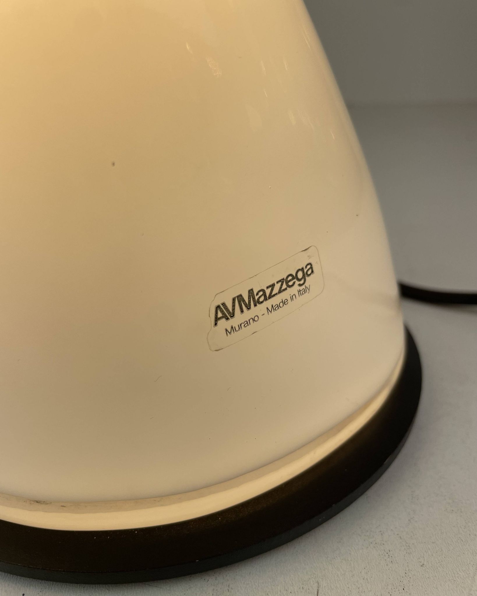 Lampe de table post-moderne par AV Mazzega, Italie, années 1980