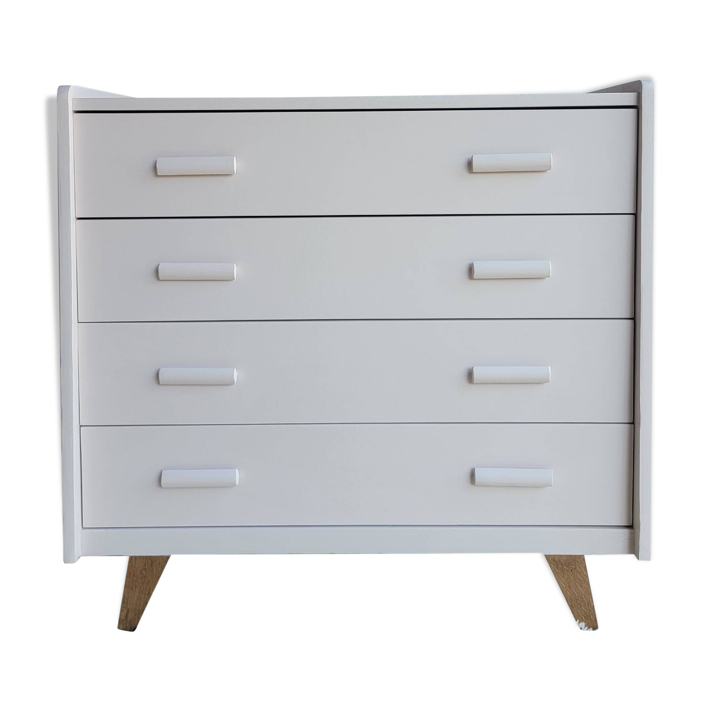 Renovated vintage chest of drawers