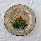 Choisy Le Roi majolica or barbotine dish decorated with leaves and pink flowers from the 19th century
