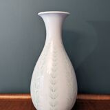 Japanese porcelain vase