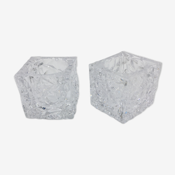 Pair of crystal photophores