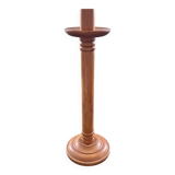 Blond wooden candle holder