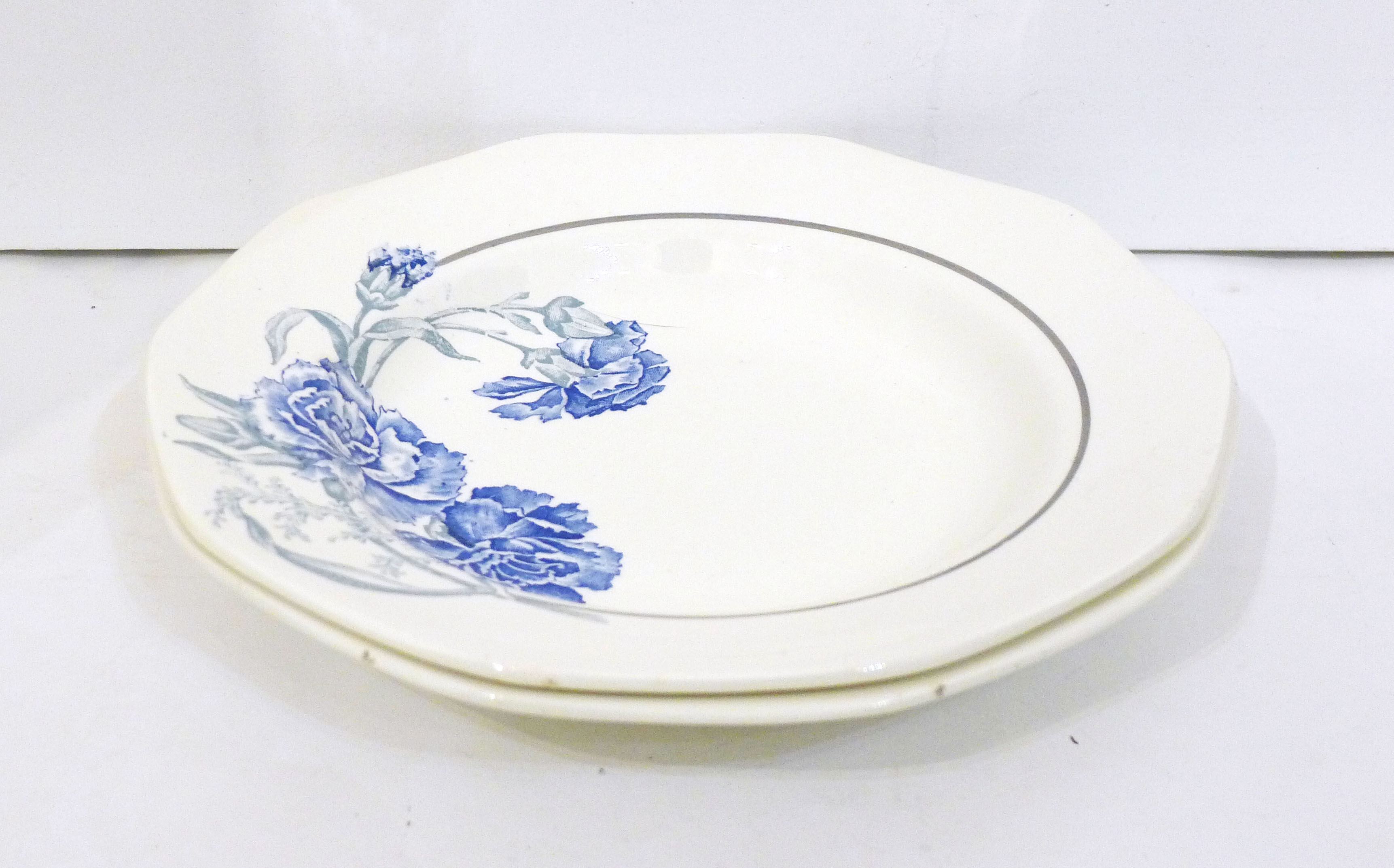 Pair of plates Saint-Amand 1930