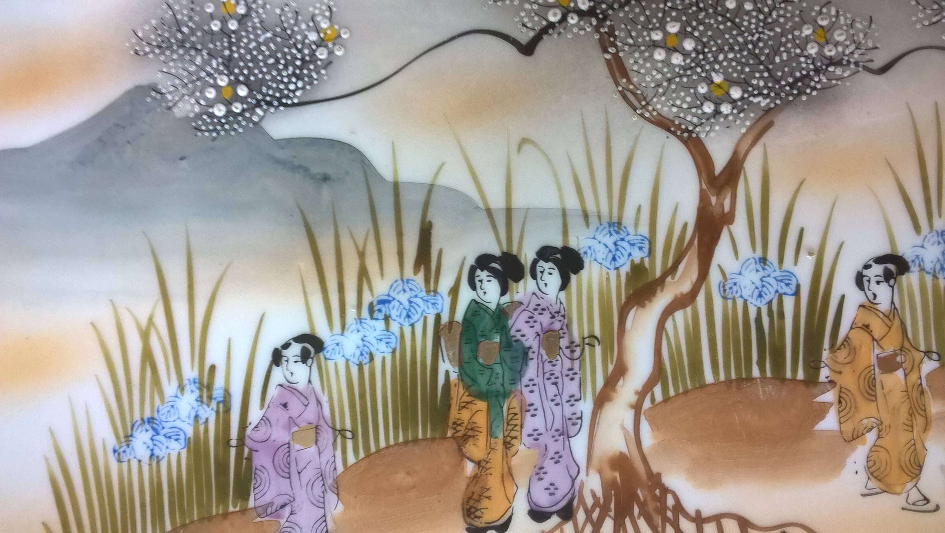 Superb japan porcelain tray decorated with life scenes