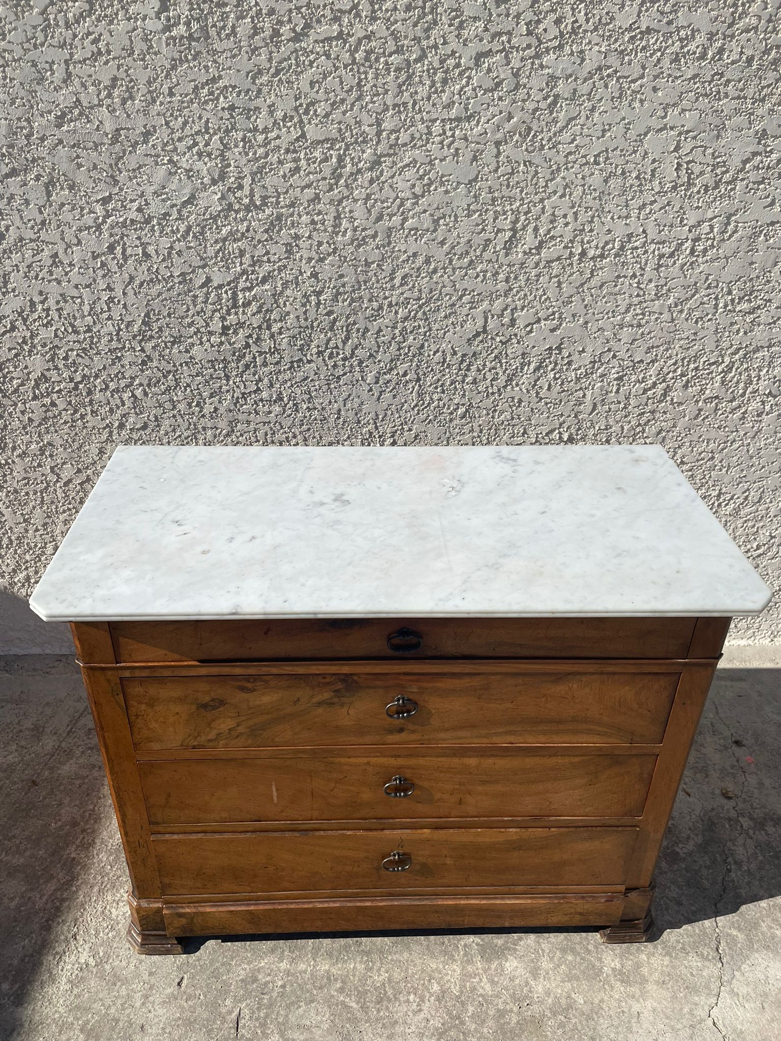 Chest of drawers marble top