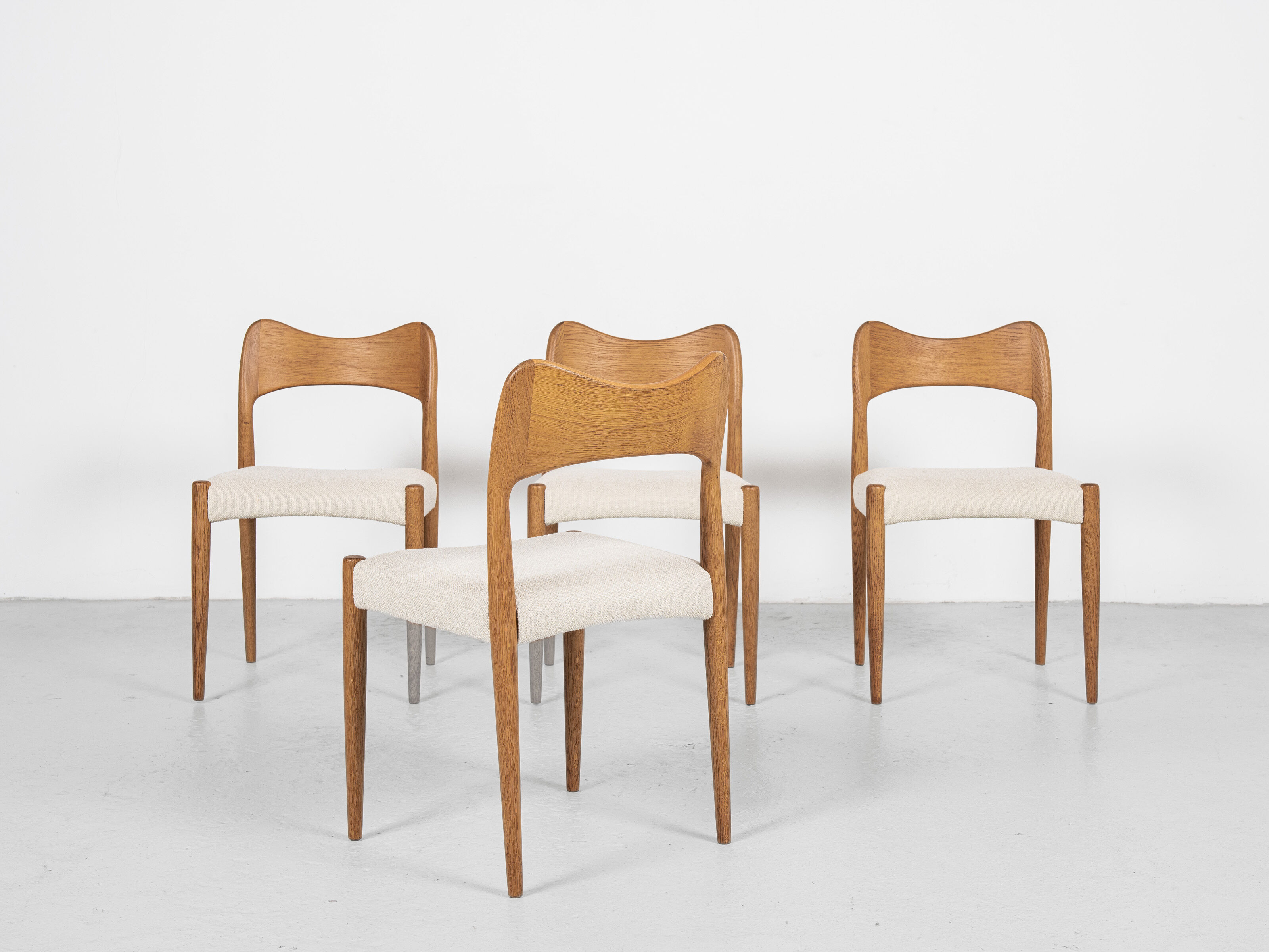 4 dining chairs in oak by Arne Hovmand Olsen for Mogens Kold 1960s