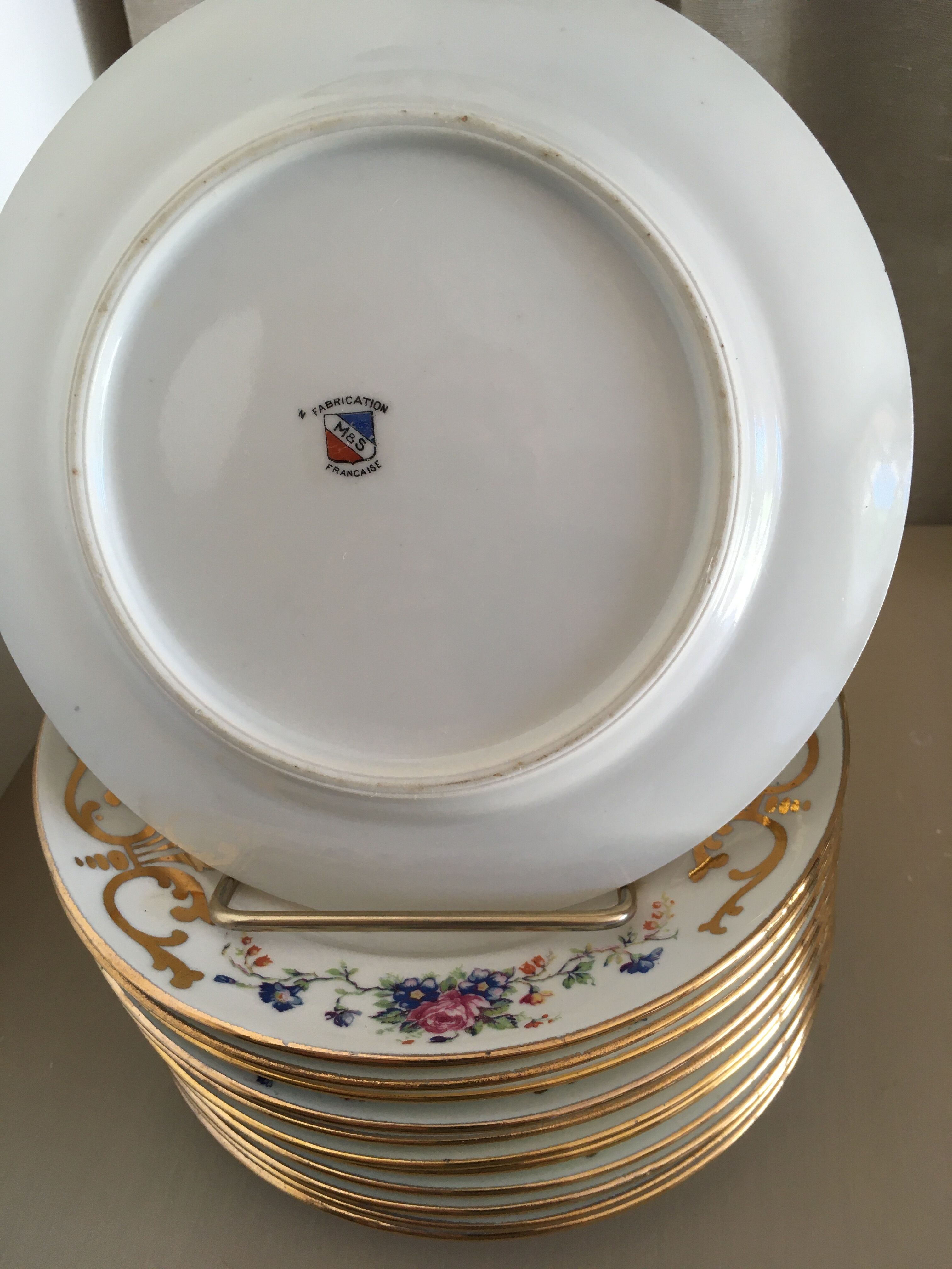 11 Dessert Plates in French porcelain