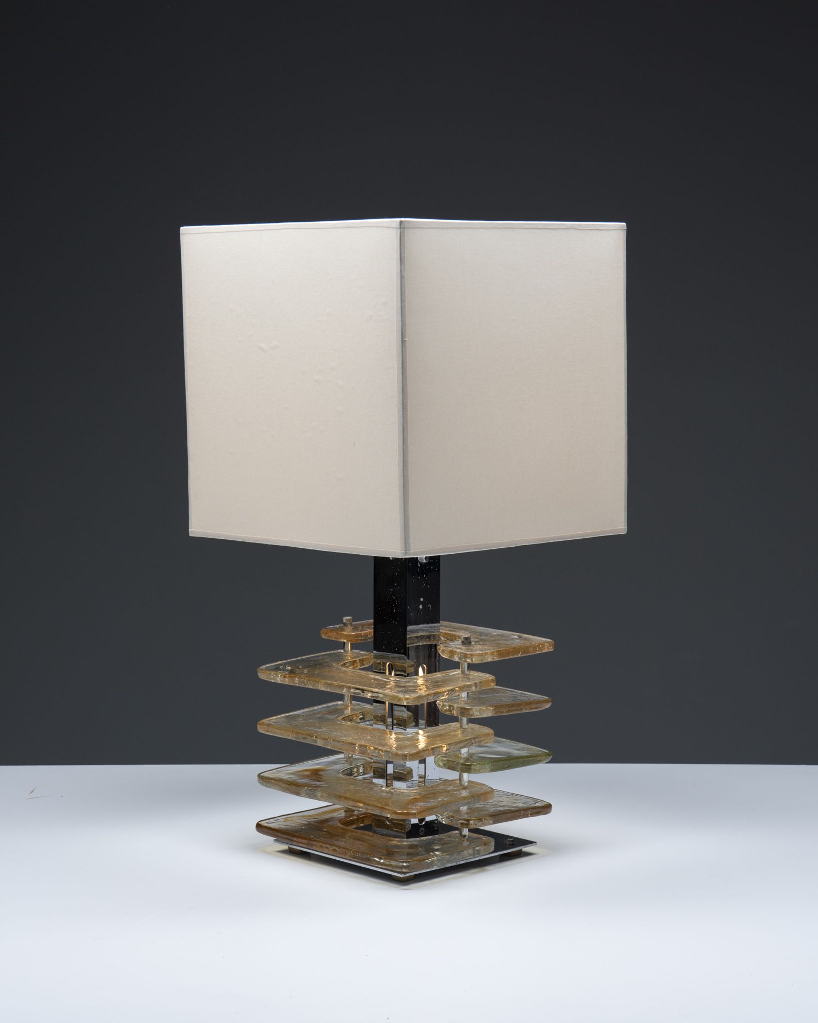 Lampe de table avec base en verre de Murano années 1960
